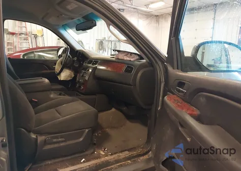 2007 Chevrolet Tahoe Lt из США, поврежденный, VIN 1GNFK13097R114310